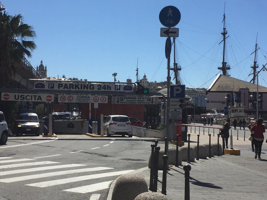 Appartamento Al Ponte Reale Genoa Exterior photo